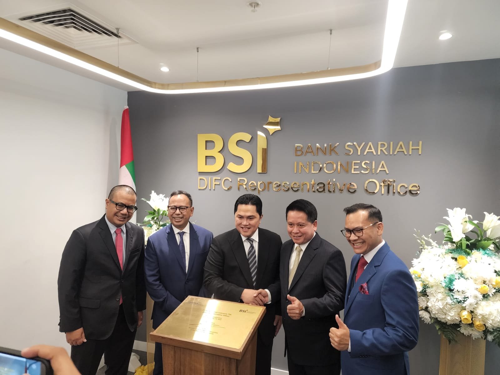 Kunjungan Menteri BUMN Erick Thohir ke Kantor Perwakilan BSI Dubai